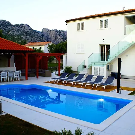 Vila Jabukovac Villa *